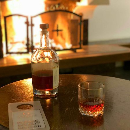 Grand Boutique Hotel 普里什蒂纳 外观 照片
