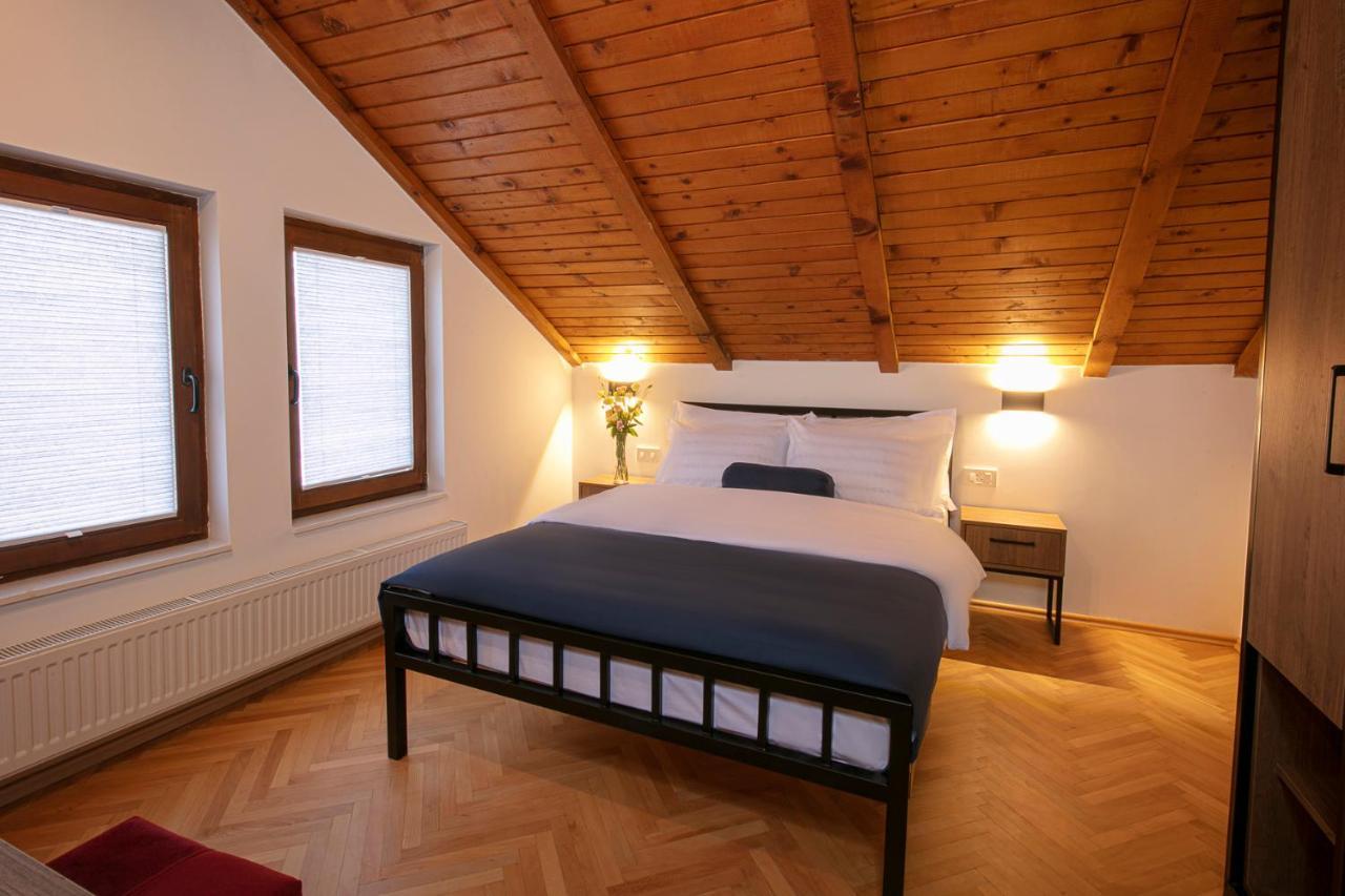 Grand Boutique Hotel 普里什蒂纳 外观 照片
